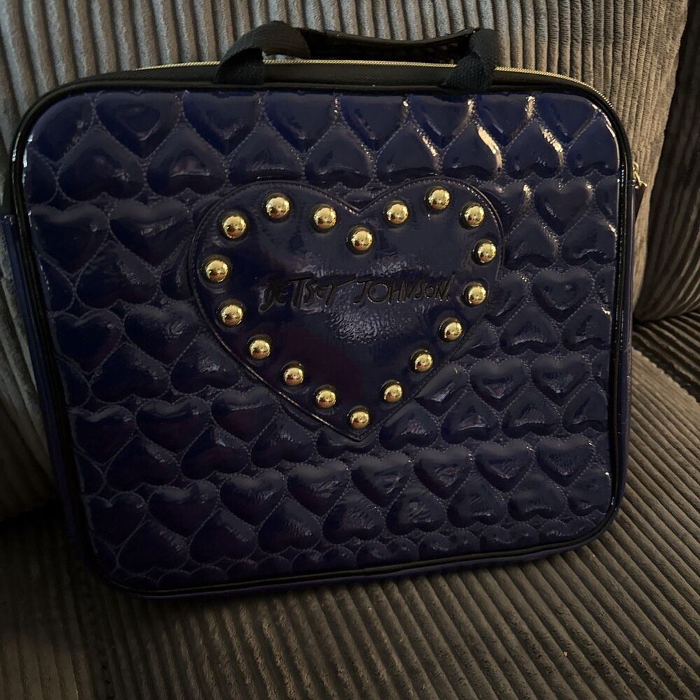 Betseyville Navy Heart Quilted Laptop Case Bag Studded Betsey Johnson Quirky